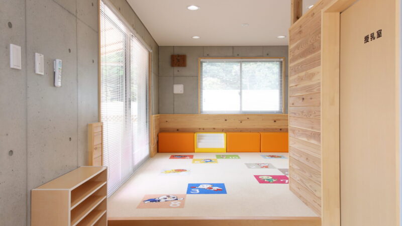 明るく清潔なエントランス