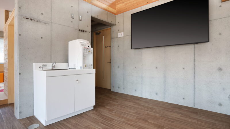 シンプルで洗練された室内空間