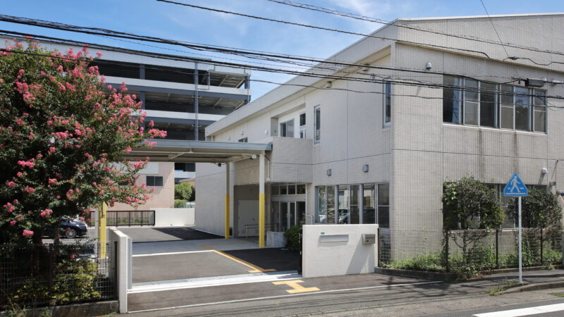 施設エントランス