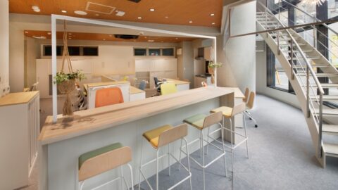 カウンタースペース