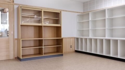 機能的なデザインに仕上げた教室