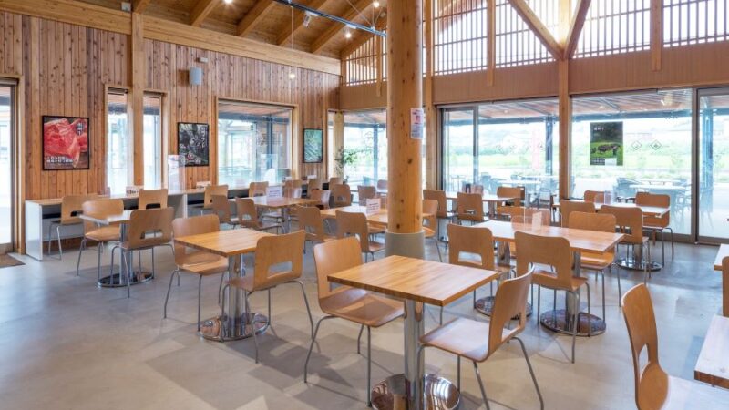 南足柄市産材を採用したテーブル天板