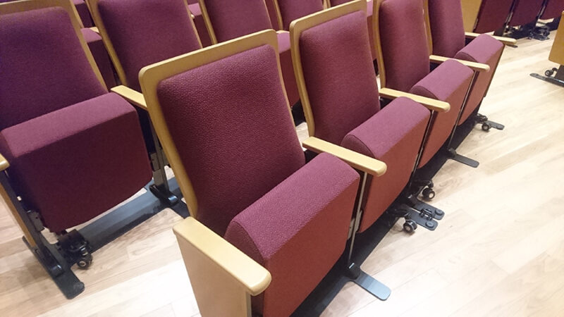 座席のディテールが分かるアップ写真