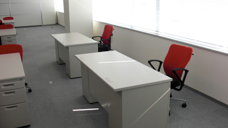 スッキリとして働きやすいワークスペース