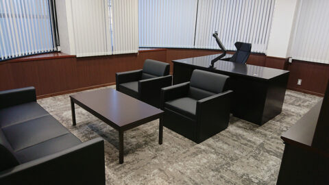 打ち合わせや意思決定に適した役員応接室