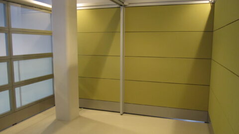 学生が集中して作業できる半個室